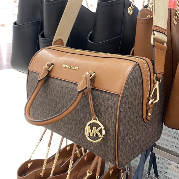 Michael Kors med Duffel Travel - Leather/Coated
35S2GTFU2B
BROWN
MD DUFFLE NWT - Picture 5 of 16